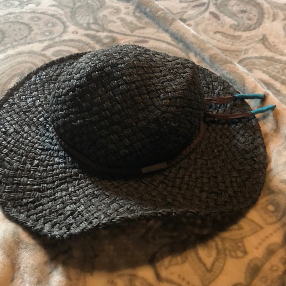 Floppy beach hat